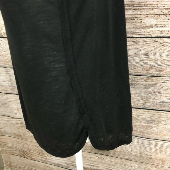 Old Navy Active Go- Dry Semi-Fitted Black Tank Top - Picture 4 of 7